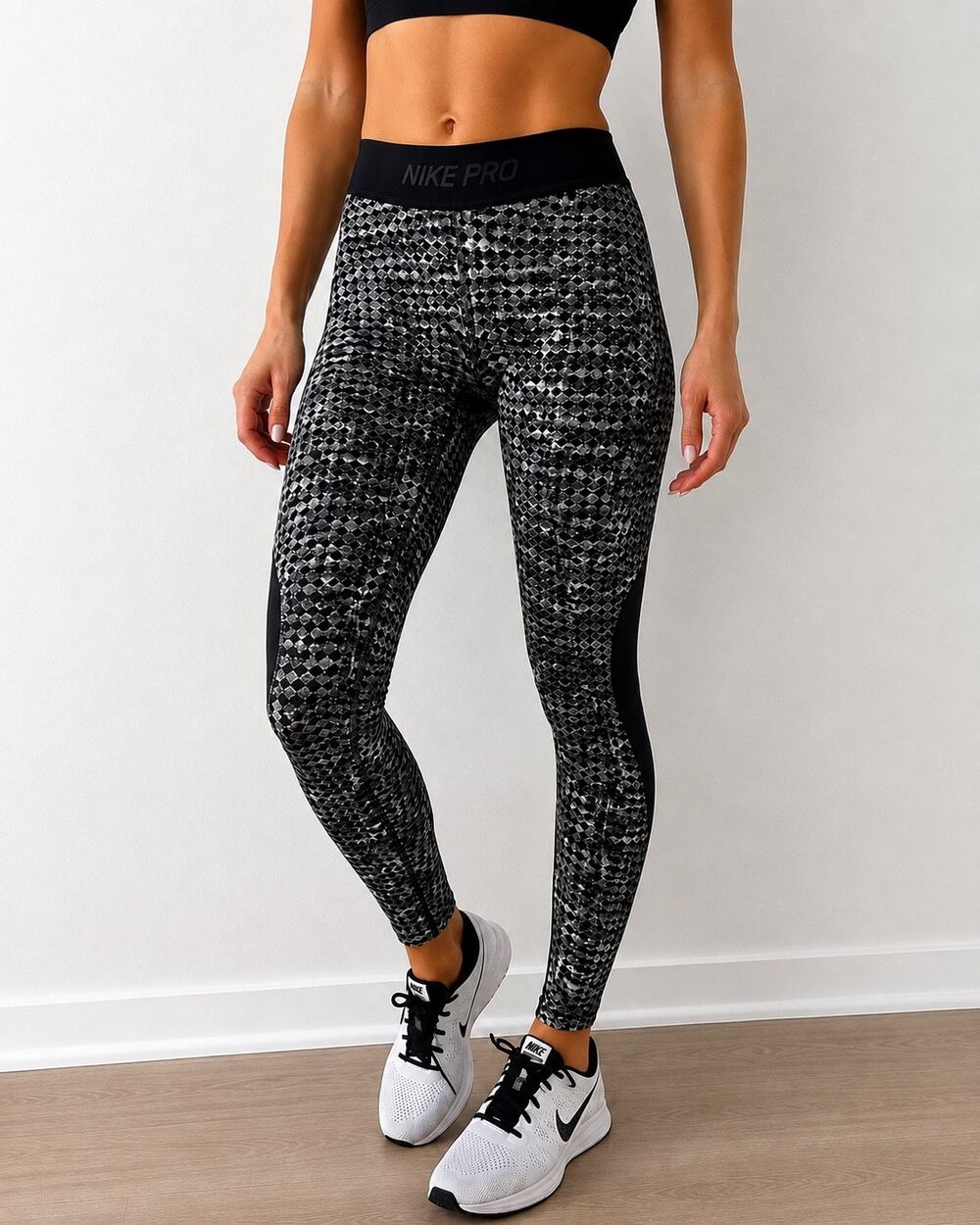 Nike Pro HyperWarm Black White Thermal Leggings XS NWT